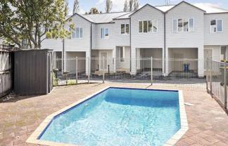 3/30 John Jennings Drive, Oteha