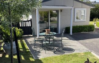 1a Nimon Street, Havelock North