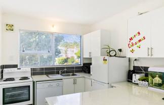 17A Kowhai Street, Tawa