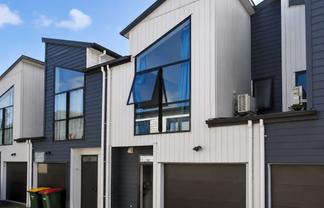 10 Pasla Close, Papakura