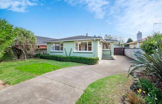 53 Gray Avenue, Paraparaumu Beach
