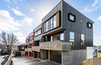 3/37 Bay Street (One Weeks Free Rent!), Red Beach