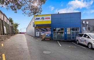Versatile Retail Offering - Sale/Lease
