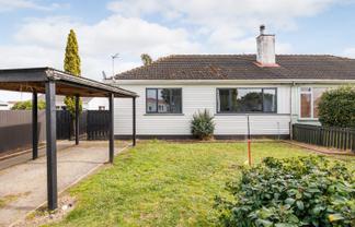 8 Johnston Street, Foxton