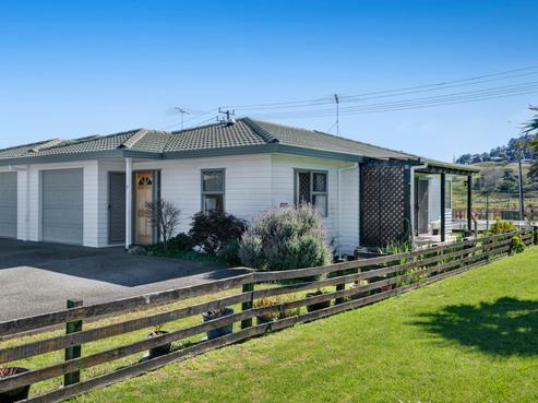 4/12 Miro Street, Helensville