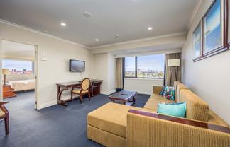 9-17 Byron Avenue, Takapuna