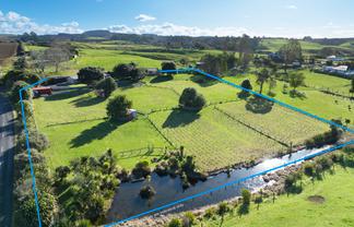 499 Clark and Denize Road, Pukekawa