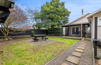 13 Page Street, Stratford
