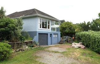 35 Douglas Street, Okitu