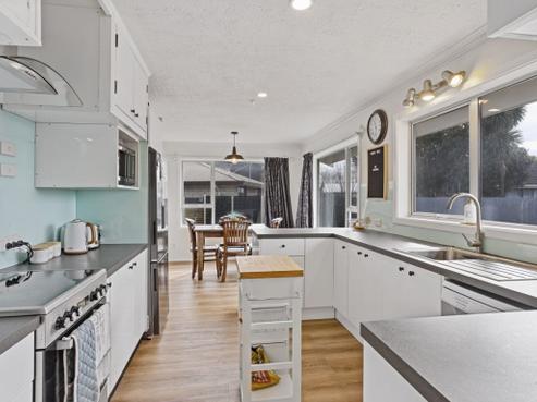 8 Gibbs Drive, Woodend