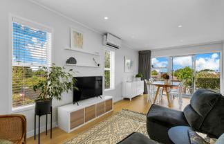 2/267 Meola Road, Point Chevalier
