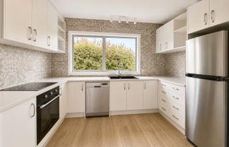4/2 Bannerman Road, Western Springs