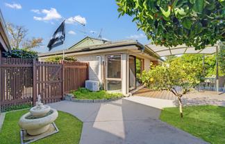 2/18 Glengowan Place, Conifer Grove