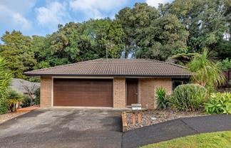 10 Kotuku Street, Maunu