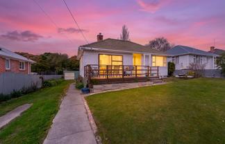 72 MacDonald Street, Marchwiel