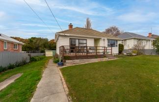 72 MacDonald Street, Marchwiel
