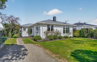 10 Surrey Street, Solway