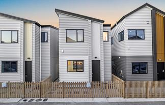 22 Whare Kauri Road, Papakura