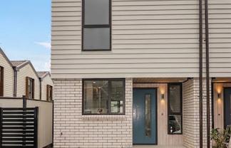 15 Ara Katarina, Mangere