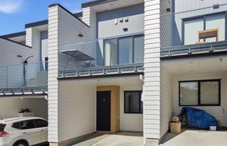 4/14 Sabot Place, Massey