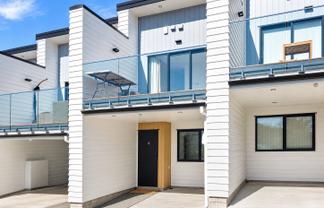 4/14 Sabot Place, Massey