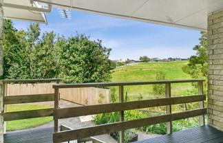 2/8A Hood Place, Spotswood