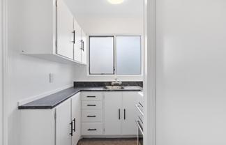 6/7 Eden View Road, Sandringham