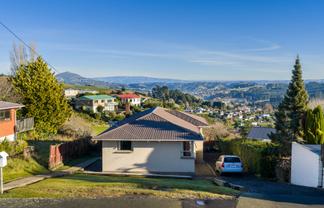 203 Mulford Street, CONCORD
