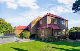 16 James Cook Drive, Whitby
