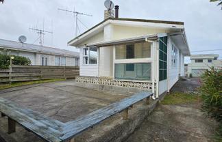 44 Manuka Street, Otaki Beach