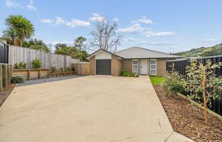 15 Rewarewa Way, Brown Owl