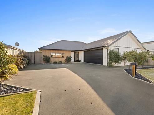 33 Te Hurunui Drive, Pegasus