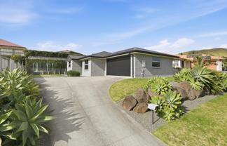 105 Ballintoy Park Drive, Welcome Bay