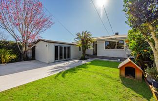 1/1 Clark Road, Pahurehure