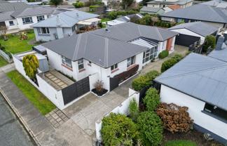 70 Helmsdale Street, Waverley