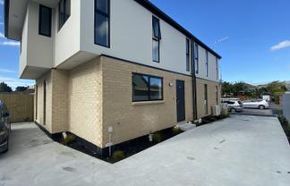 2/22 Rutherford Street, Woolston