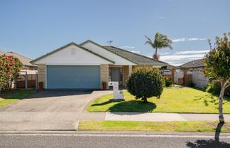 33 The Gardens Drive, Papamoa