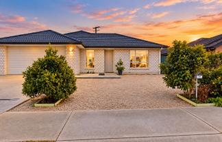 33 Midlane Crescent, Richmond