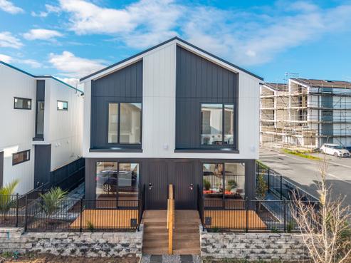 2/57 Tahetoka Street, Westgate