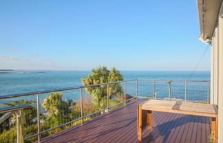 86 Marine Parade, Bluff