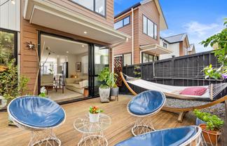 56 Seafarer Crescent, Stanmore Bay