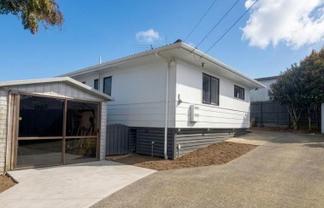 2/23 Bernina Place, Weymouth
