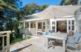 80 Mountain Road, Henderson Valley