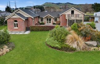 7 Waimea Valley Road, Gore