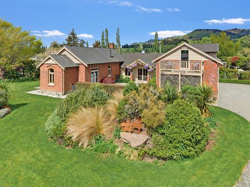 7 Waimea Valley Road, Gore Surrounds