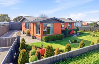 23 Gibbons Crescent, Castlecliff