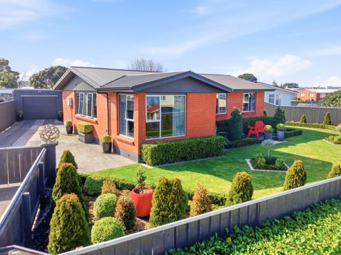 23 Gibbons Crescent, Castlecliff