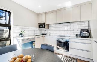 2/43 Clevedon Road, Papakura