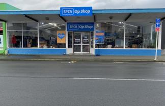 Retail Opportunity with Parking