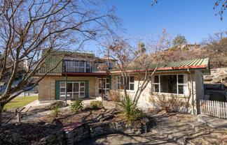 6 Coulson Place, Alexandra